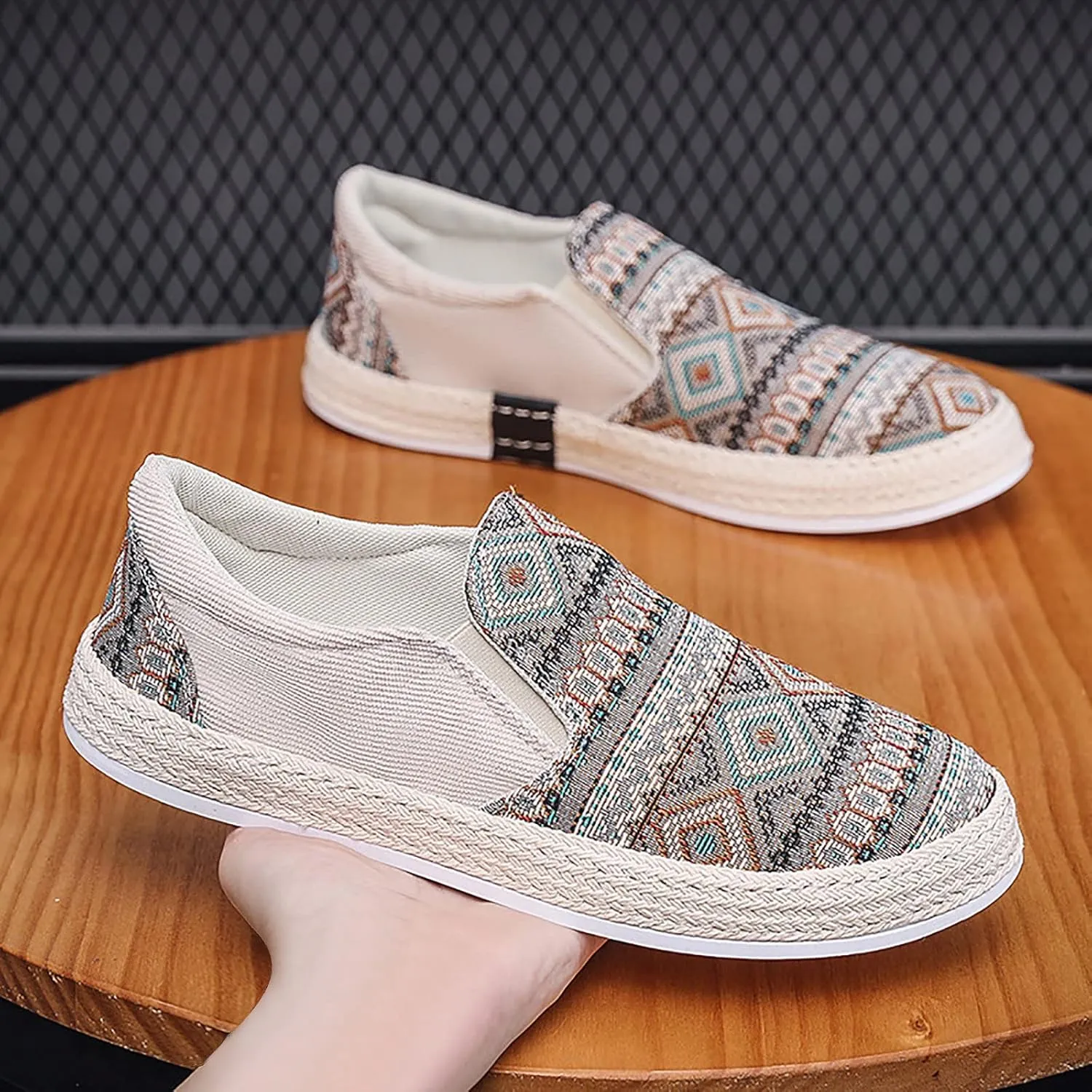 Casual Walking Shoes 2022 Men's New Spring and Fisherman's Shoes Canvas Thick Soled Slip On