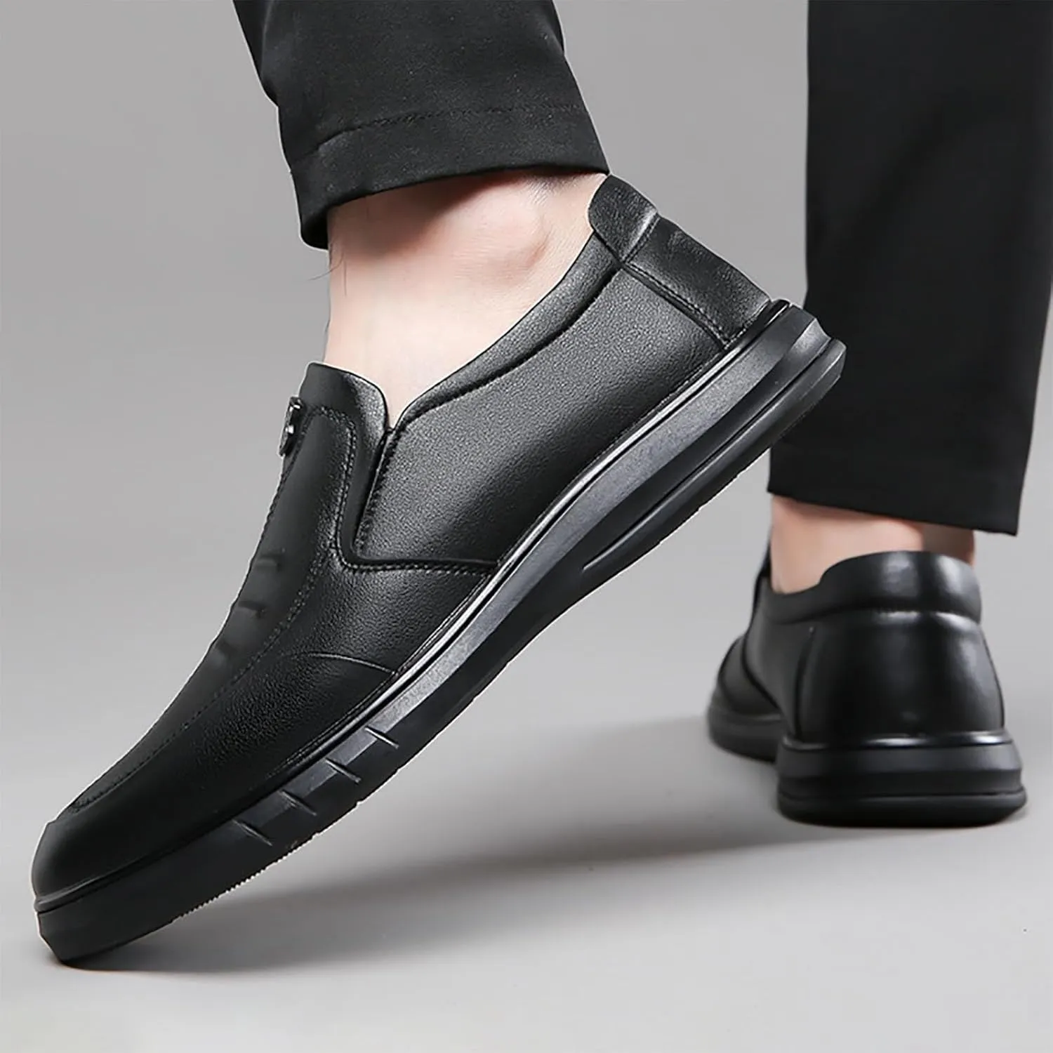 Fashion Cow Leather for Men Soft Sole Casual Driving Shoes， Thick Base Invisible Internal Heel Increase Shoes Men's Leather Breathable Rubber Shoes