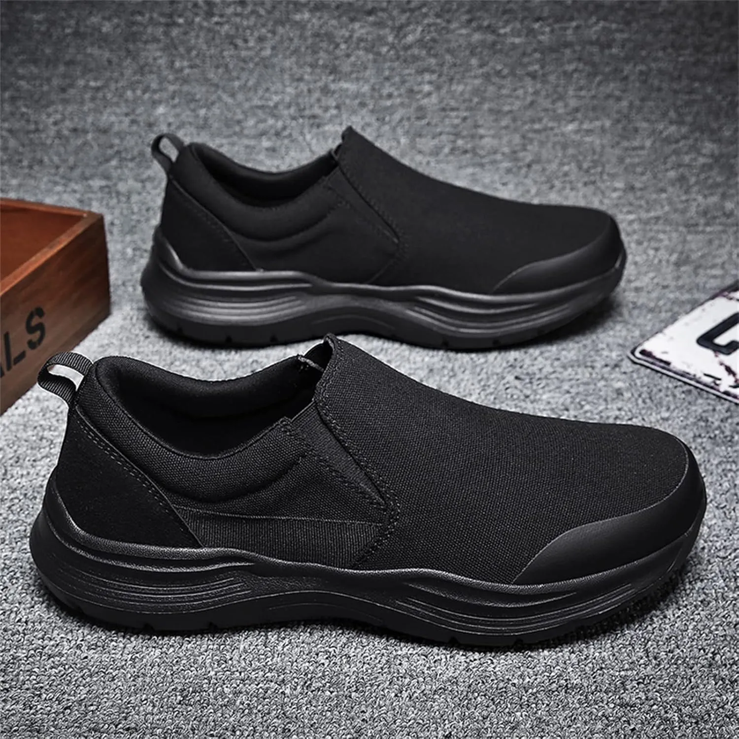 Men's Fashion Casual Canvas Shoes Breathable Anti-Slip Soft Sole Walking Shoes mesh Shoes