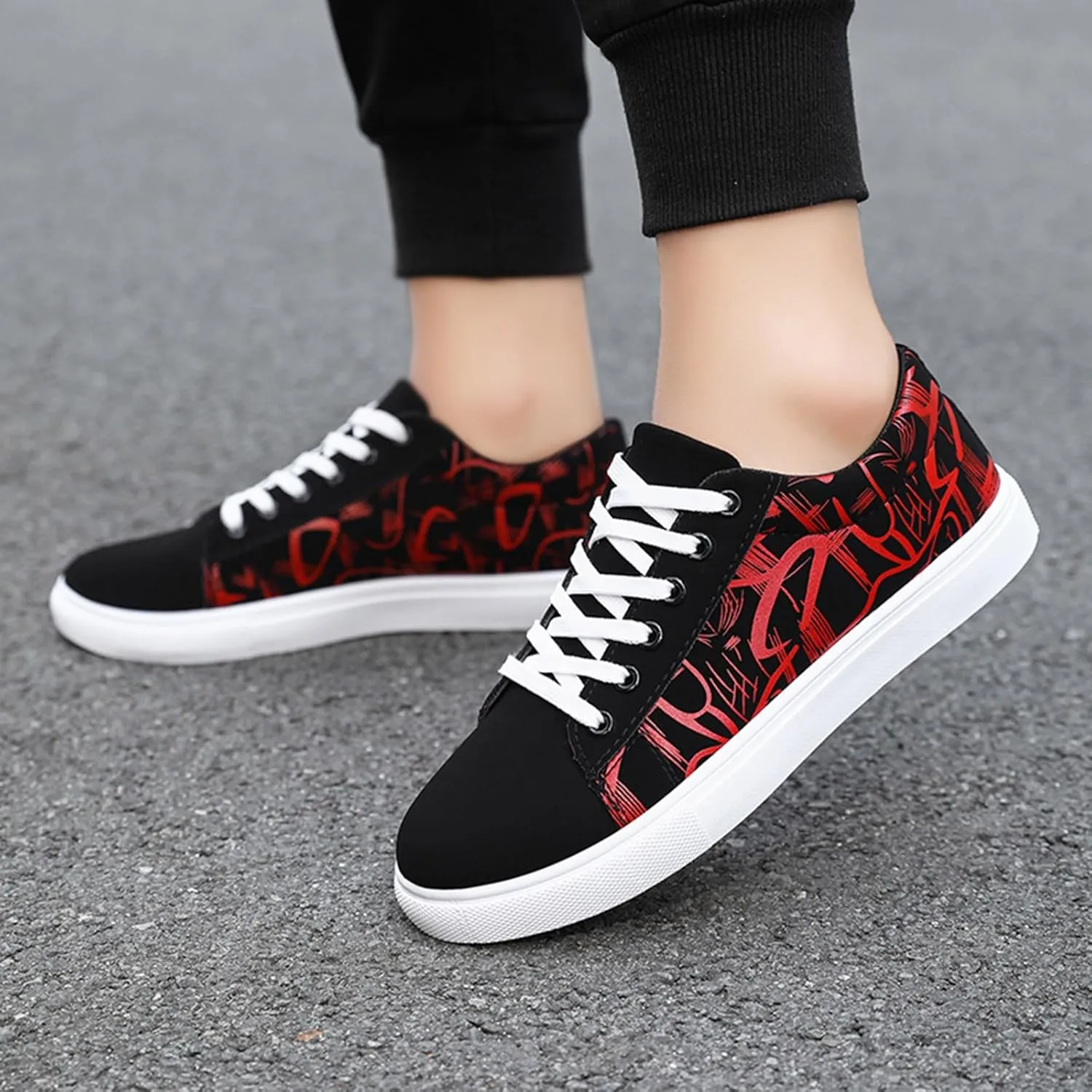 Mens Slip On Men Shoe Flat Low Top Casual Cloth Shoes Fashionable Outdoor Canvas Casual Shoes