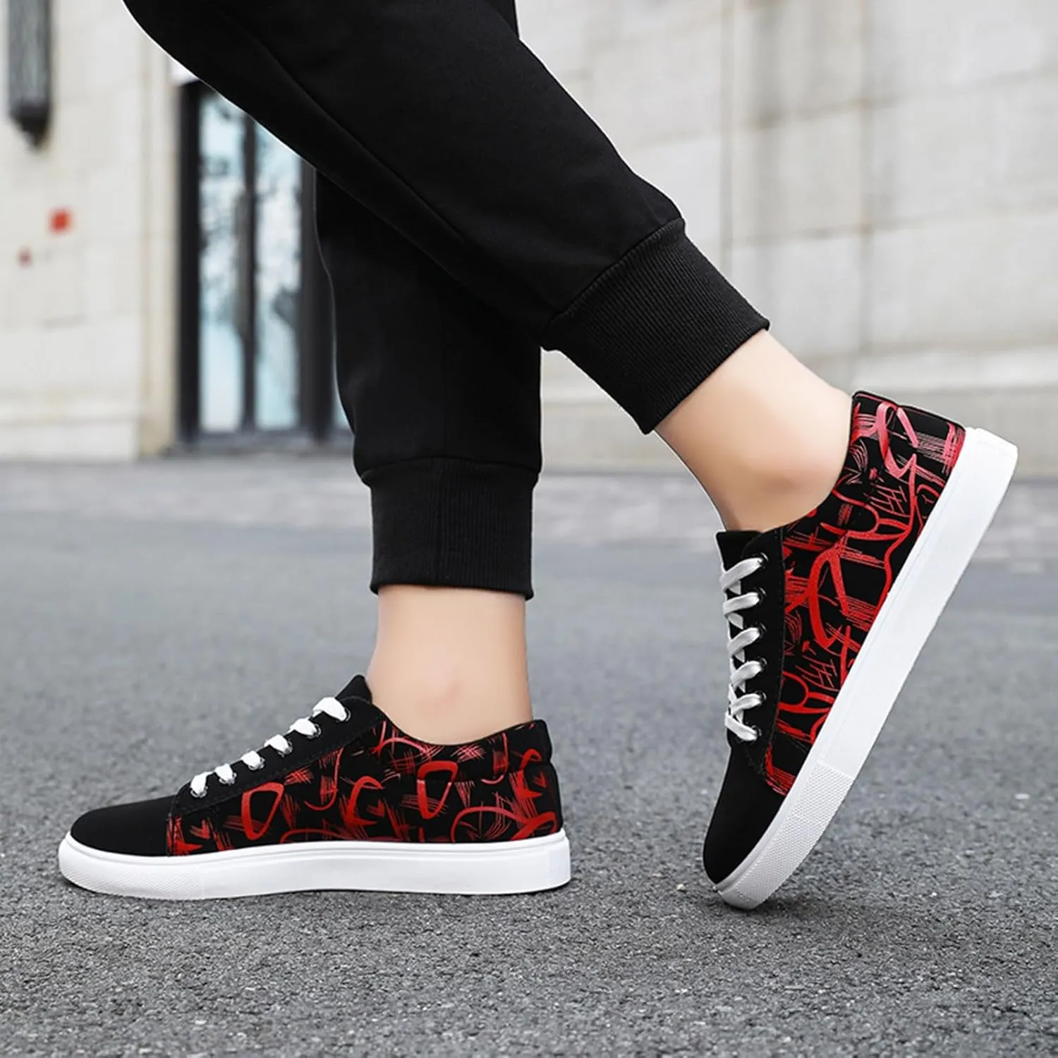 Mens Slip On Men Shoe Flat Low Top Casual Cloth Shoes Fashionable Outdoor Canvas Casual Shoes