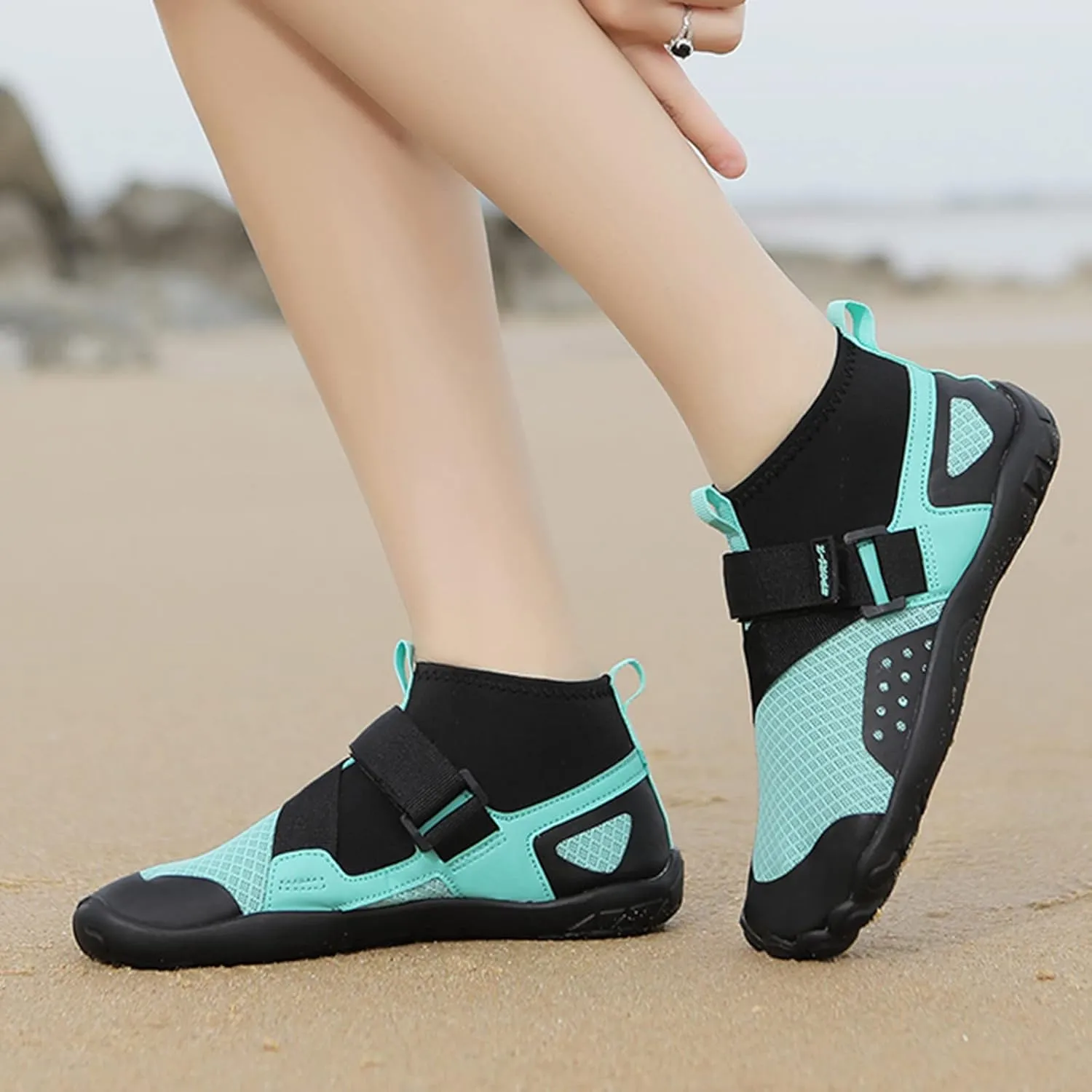 Women's Water Shoes Quick Dry Breathable Barefoot Aqua Sneakers for Summer Beach Surf Hiking Running Footwear
